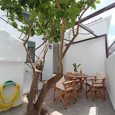 Apartment Filippia's House