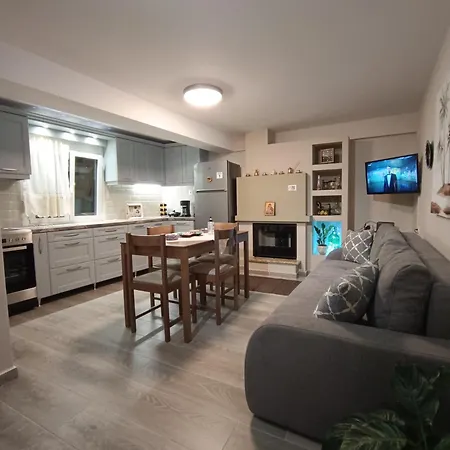 公寓 Filippia's House